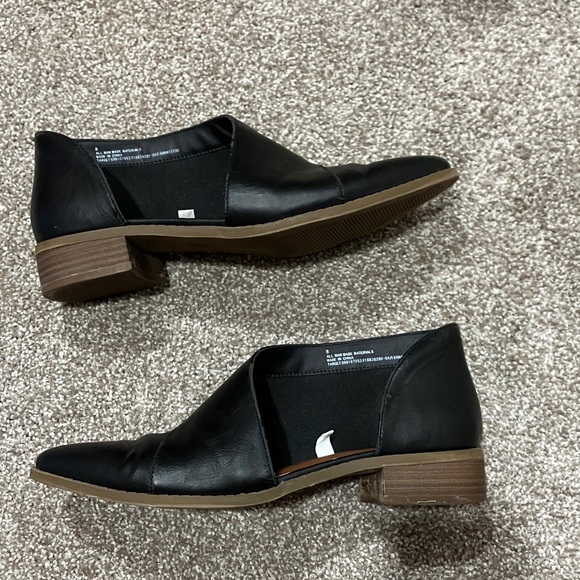 Black Slip on Shoe - Picture 1 of 7